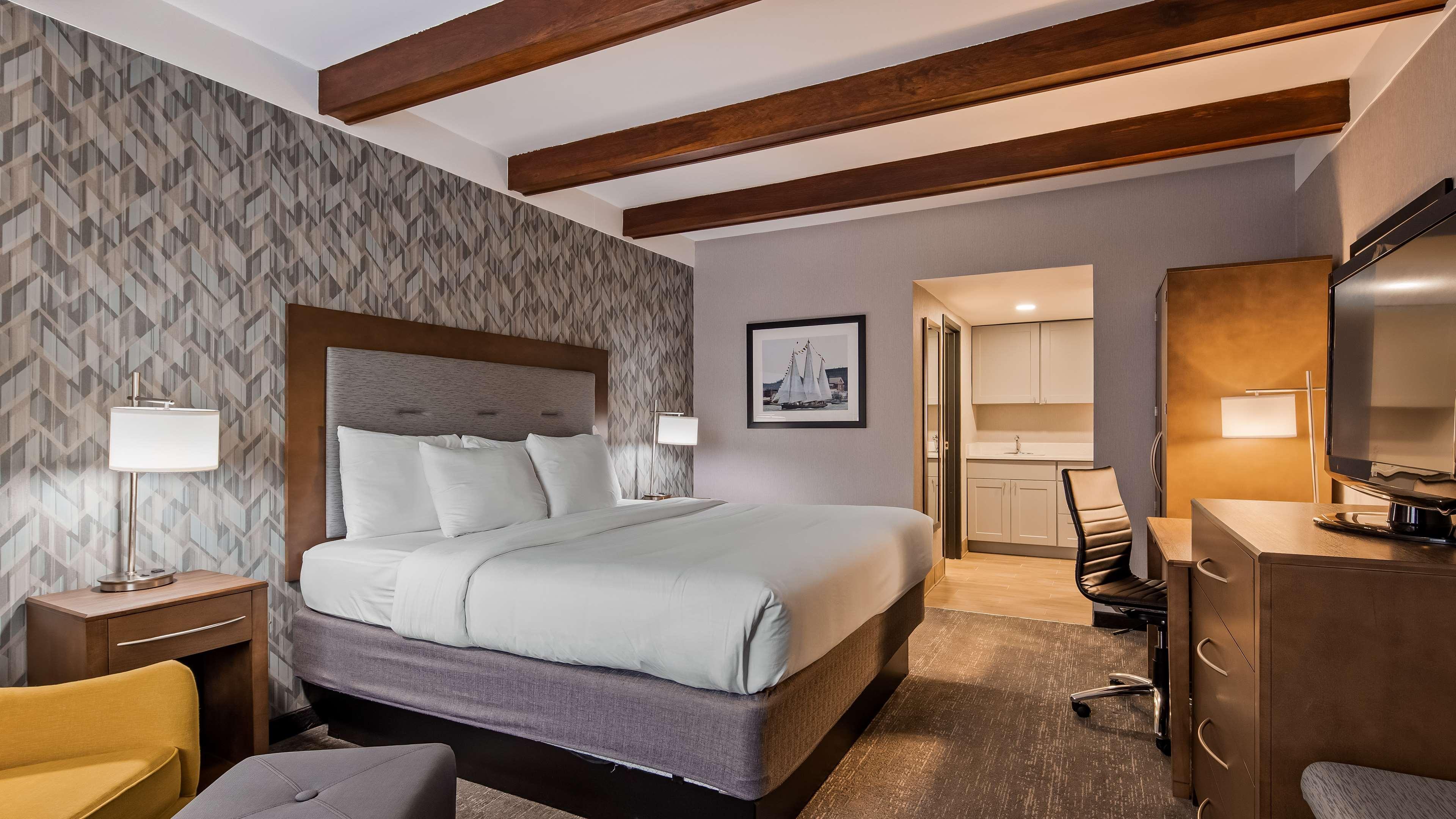 Best Western Plus Portsmouth Hotel & Suites Bagian luar foto