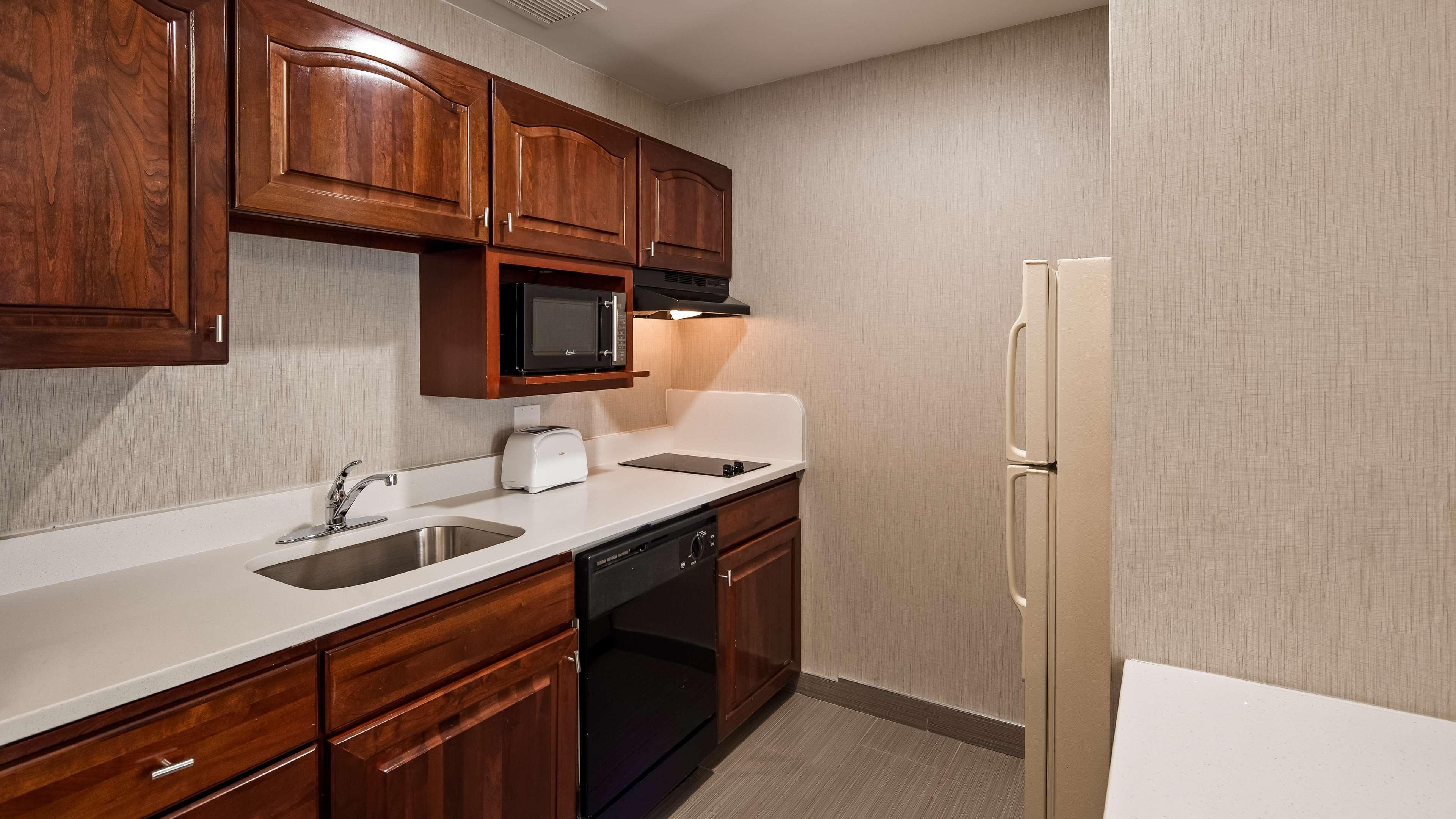 Best Western Plus Portsmouth Hotel & Suites Bagian luar foto