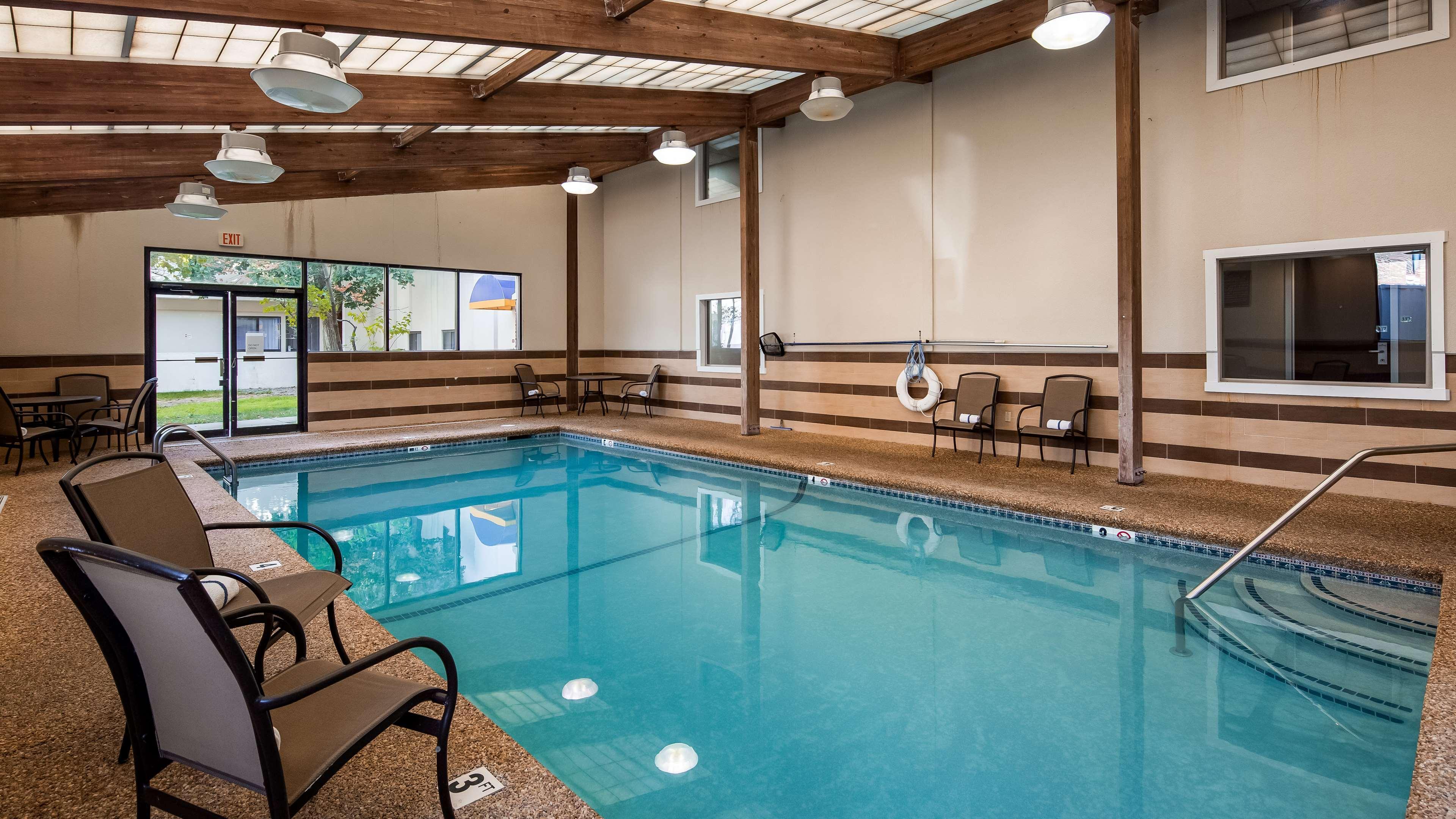 Best Western Plus Portsmouth Hotel & Suites Bagian luar foto