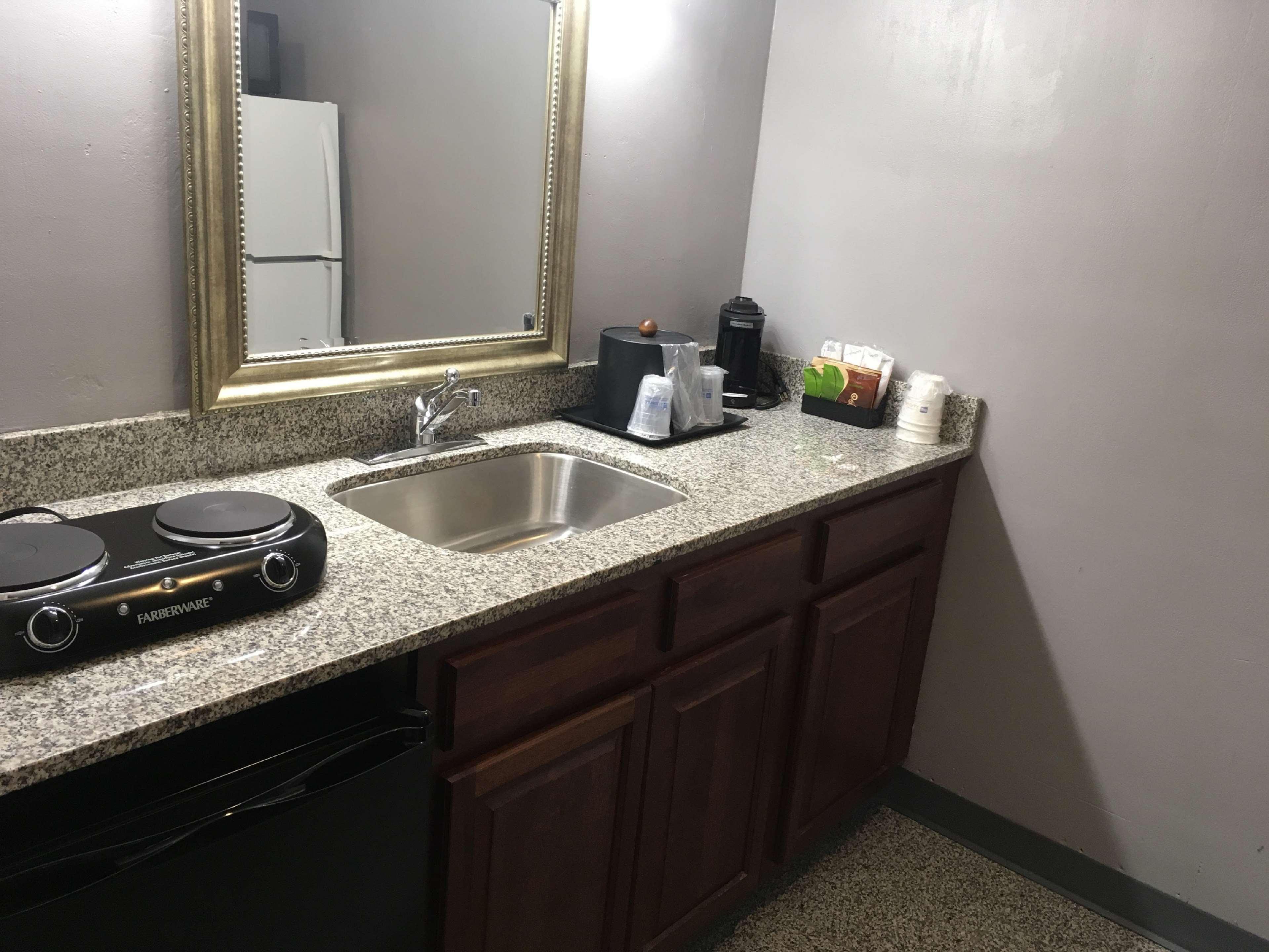 Best Western Plus Portsmouth Hotel & Suites Bagian luar foto